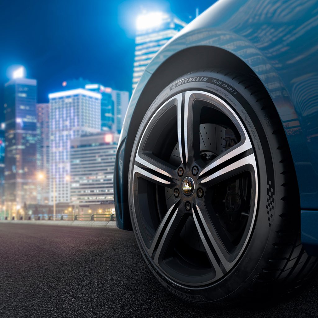 Michelin Pilot Sport 5 245/40R19 98Y 7